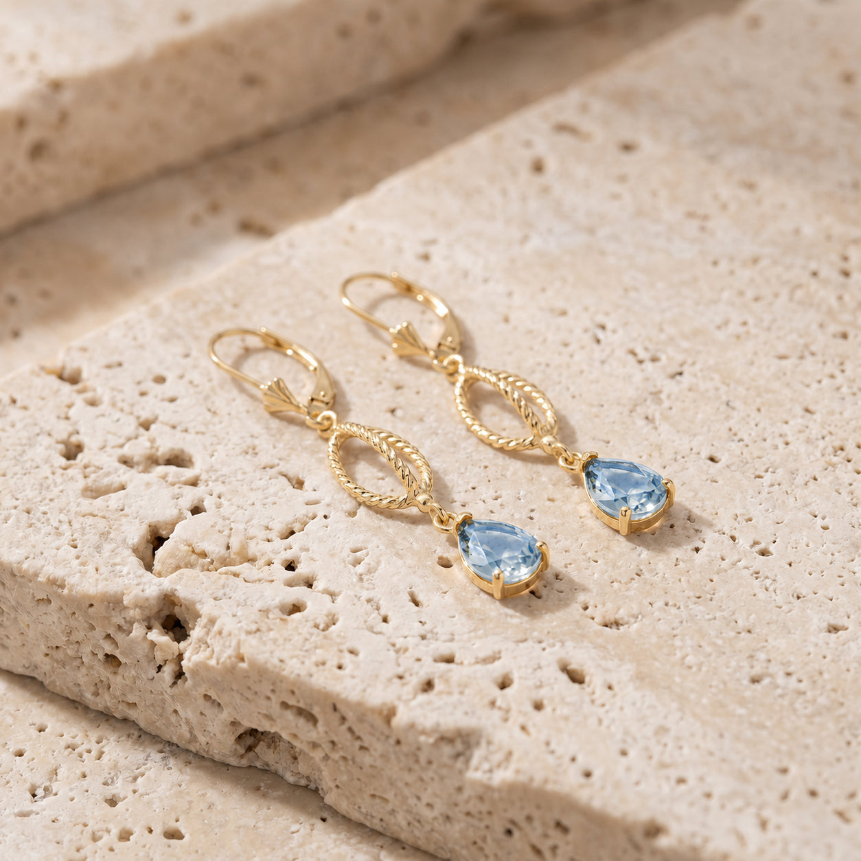 Yellow Gold Heritage Earrings Citrine 10K — Carolina