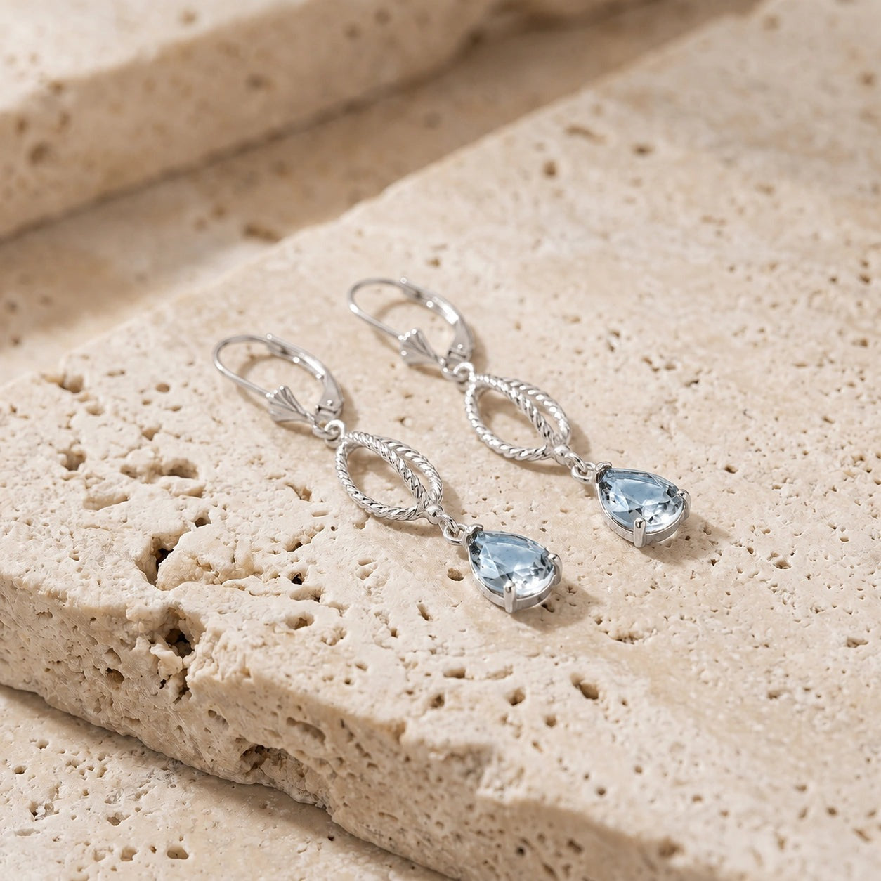 White Gold Heritage Earrings Aquamarine 10K — Carolina