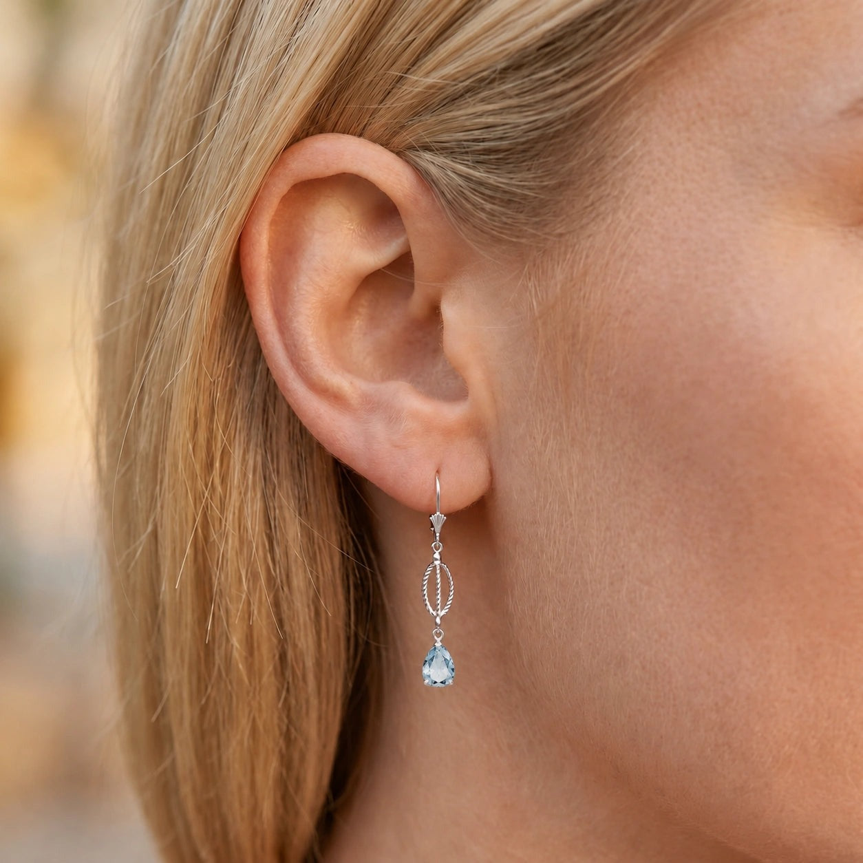 White Gold Heritage Earrings Aquamarine 10K — Carolina