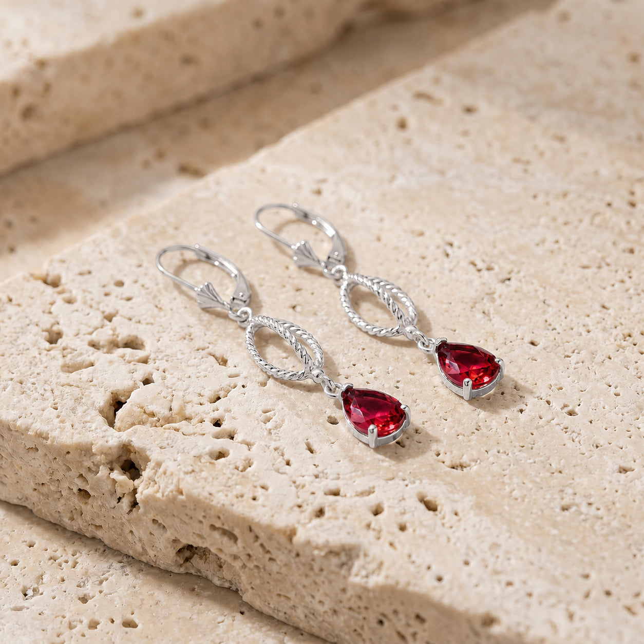 White Gold Heritage Earrings Garnet 10K — Carolina