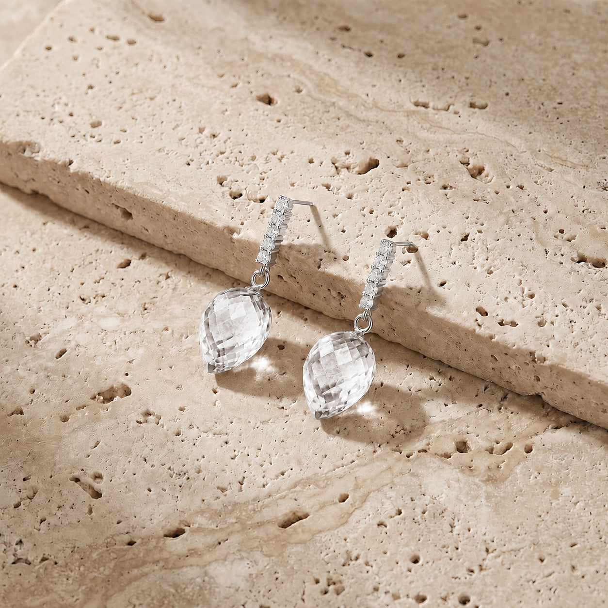 White Gold Earrings Emerald 10K — Gina