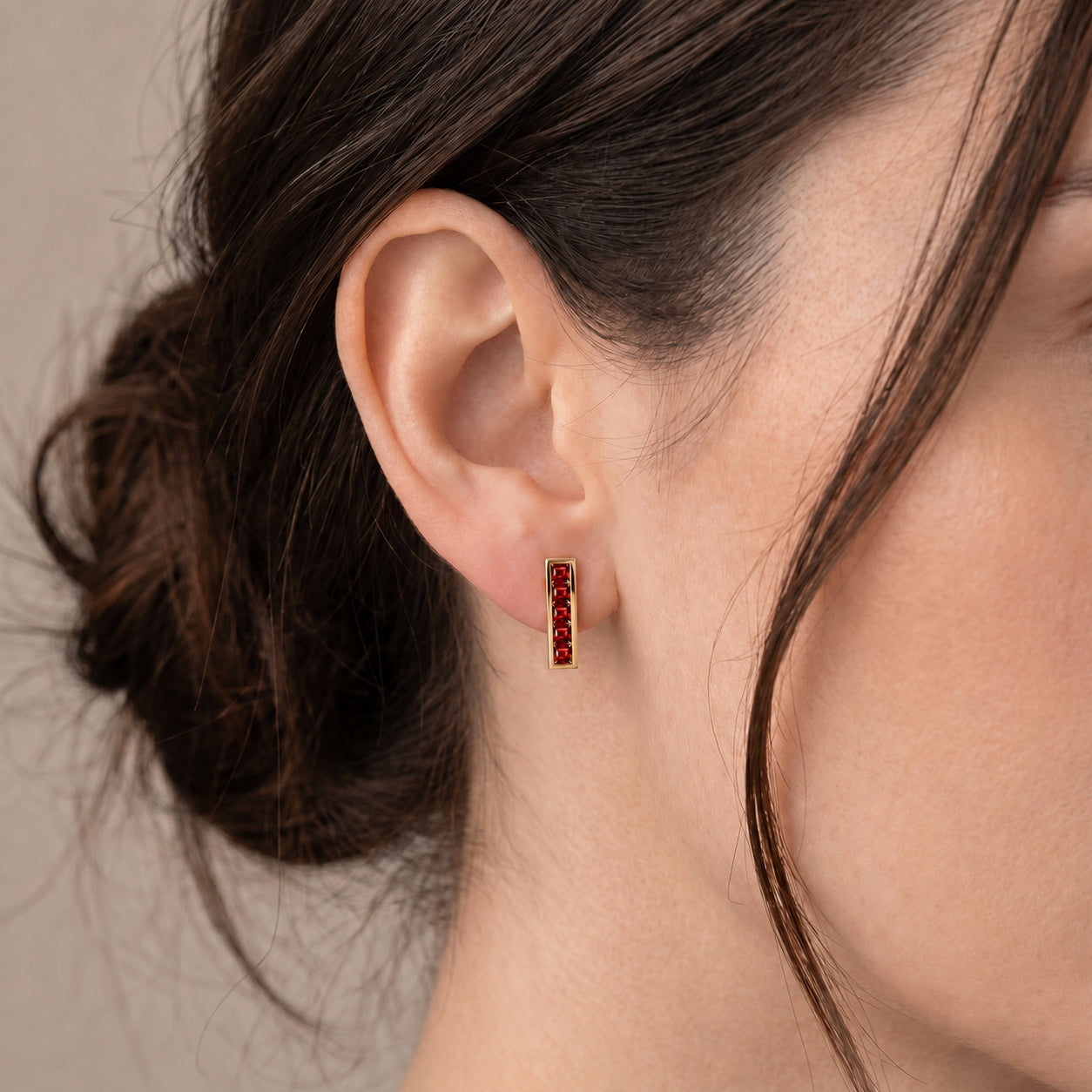 Yellow Gold Bloom Earrings Garnet 10K — Paola