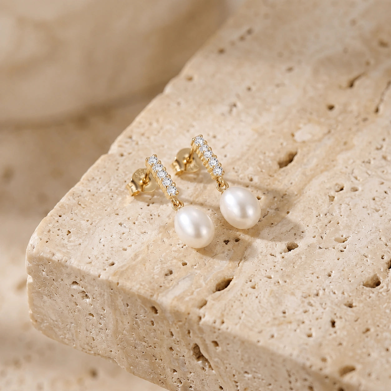 Yellow Gold Diamond & Pearl — Mariacamelia