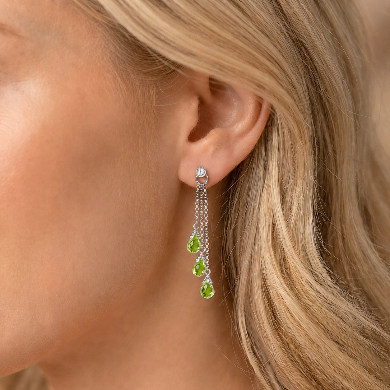 White Gold Peridot & Diamond — Mariacarla