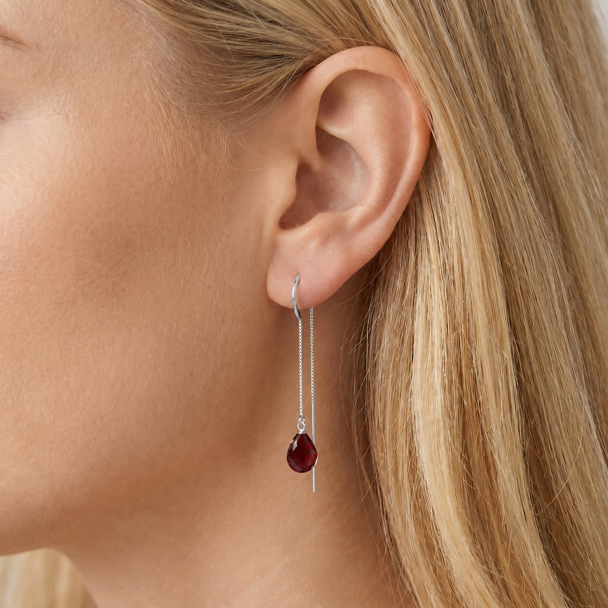 White Gold Earrings Garnet 10K — Egle