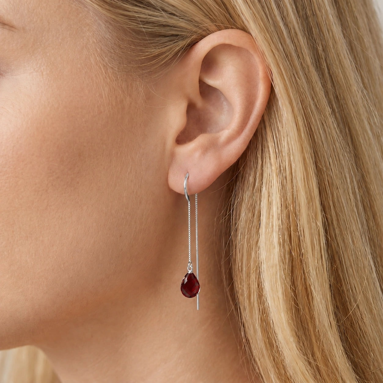 White Gold Earrings Garnet 10K — Egle