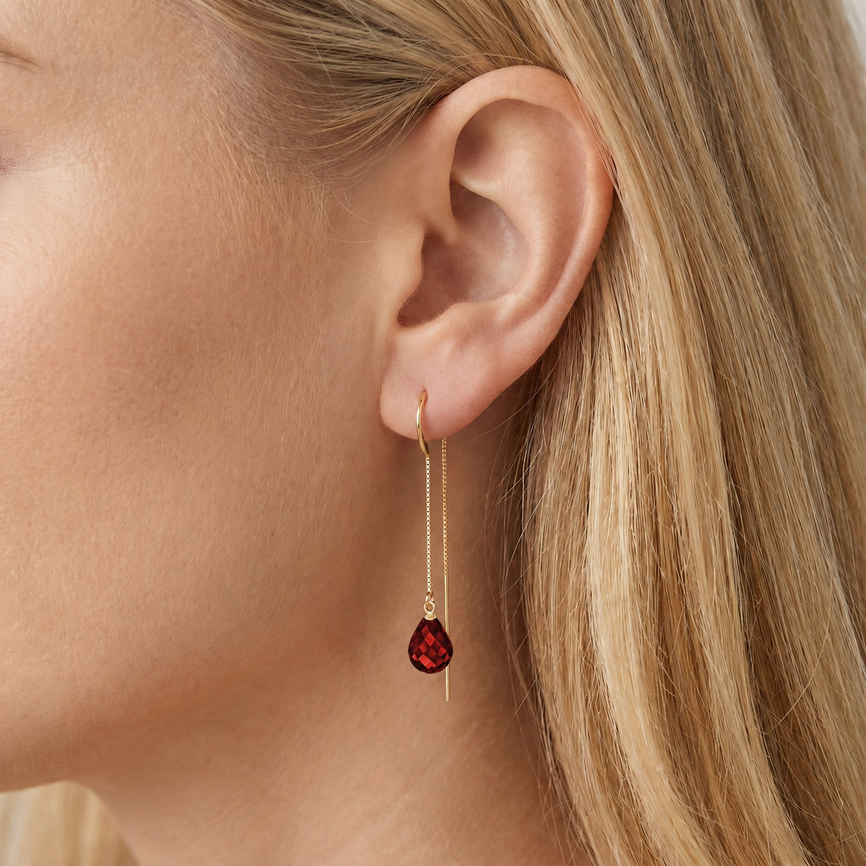 Yellow Gold Earrings Garnet 10K — Egle