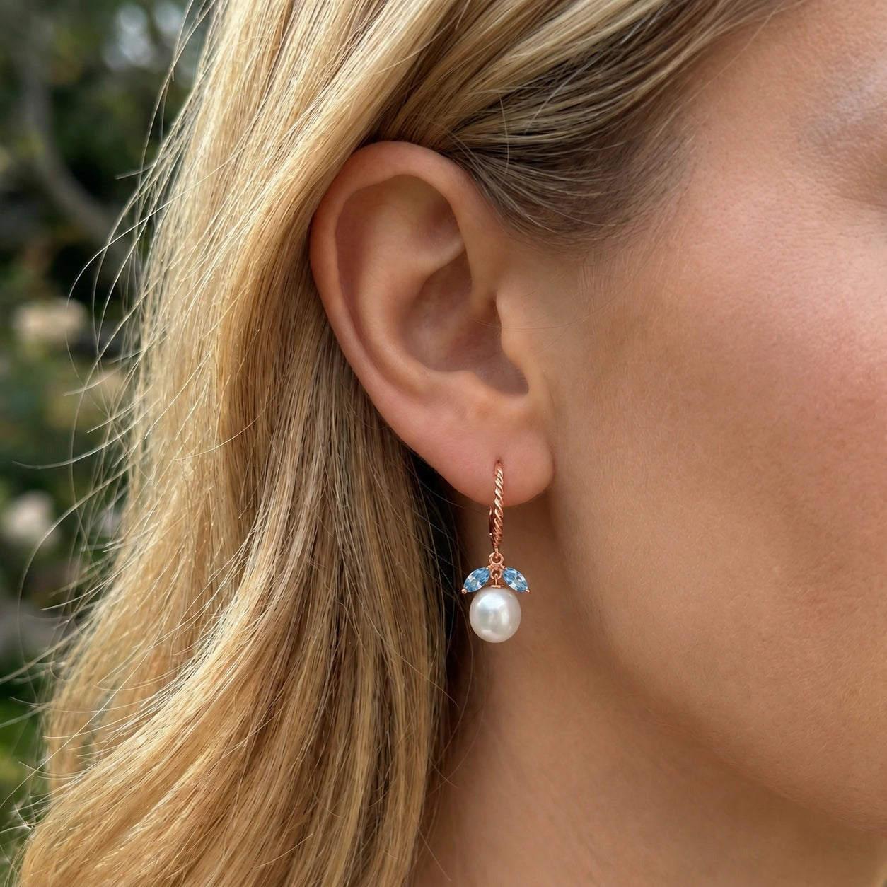 Rose Gold Leverback Earrings Blue Topaz 10K — Argentina