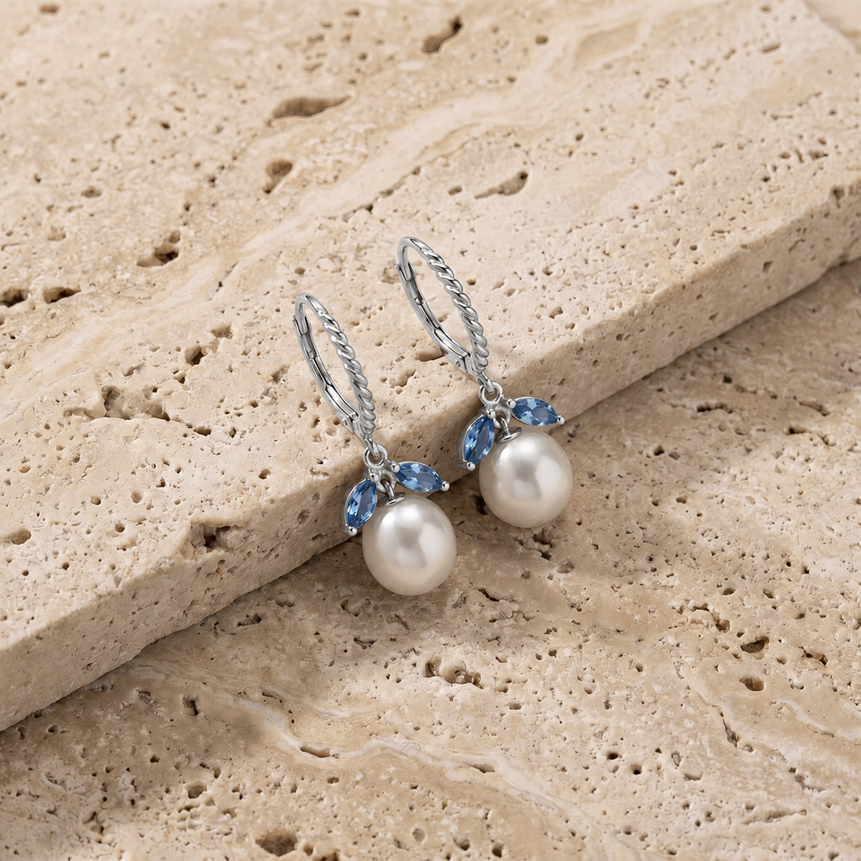 White Gold Leverback Earrings Blue Topaz 10K — Argentina