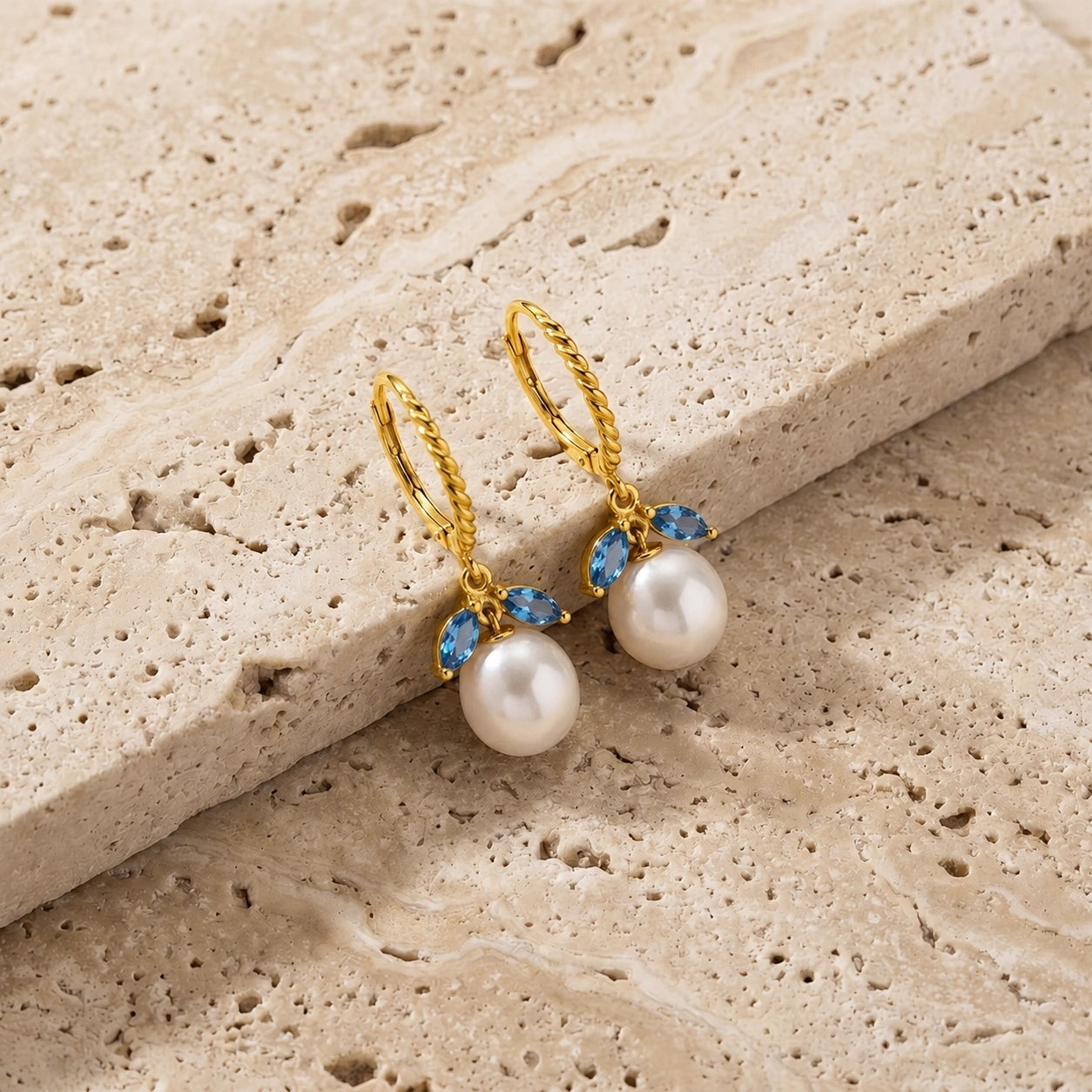 Yellow Gold Leverback Earrings Blue Topaz 10K — Argentina
