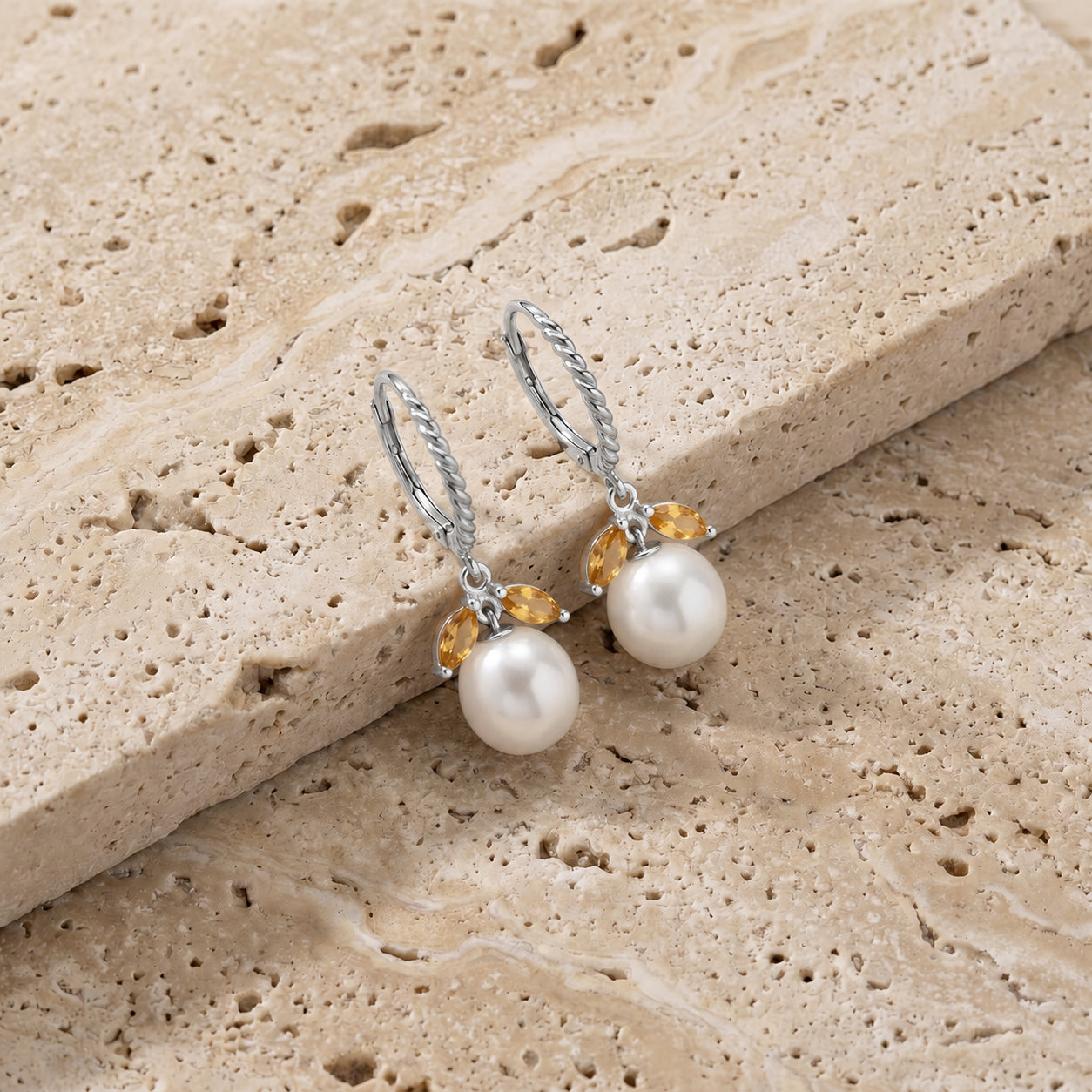 White Gold Leverback Earrings Aquamarine 10K — Argentina