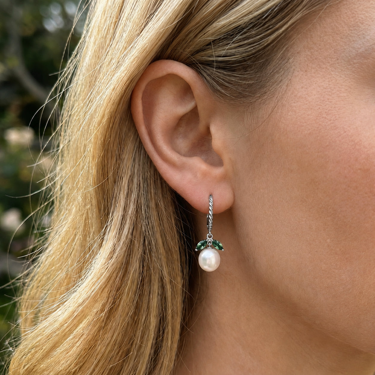 White Gold Leverback Earrings Citrine 10K — Argentina