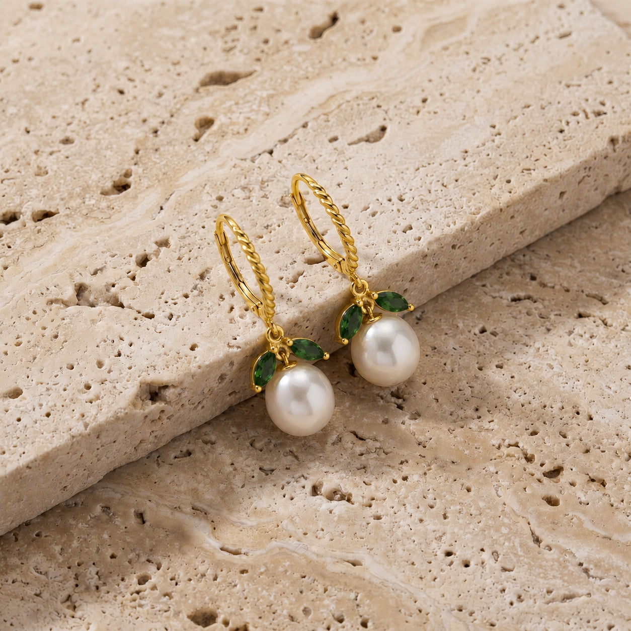 Yellow Gold Leverback Earrings Citrine 10K — Argentina