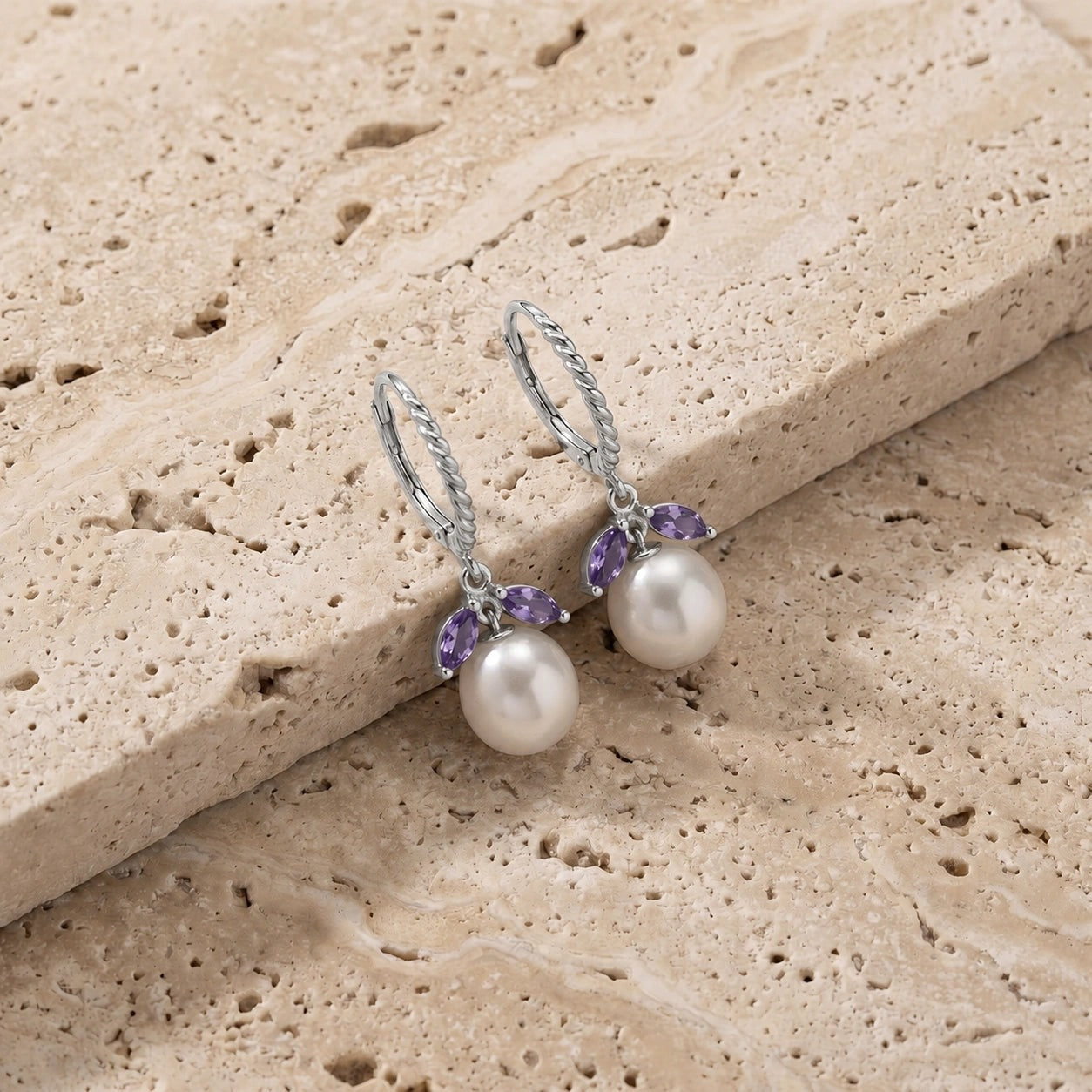 White Gold Leverback Earrings Amethyst 10K — Argentina