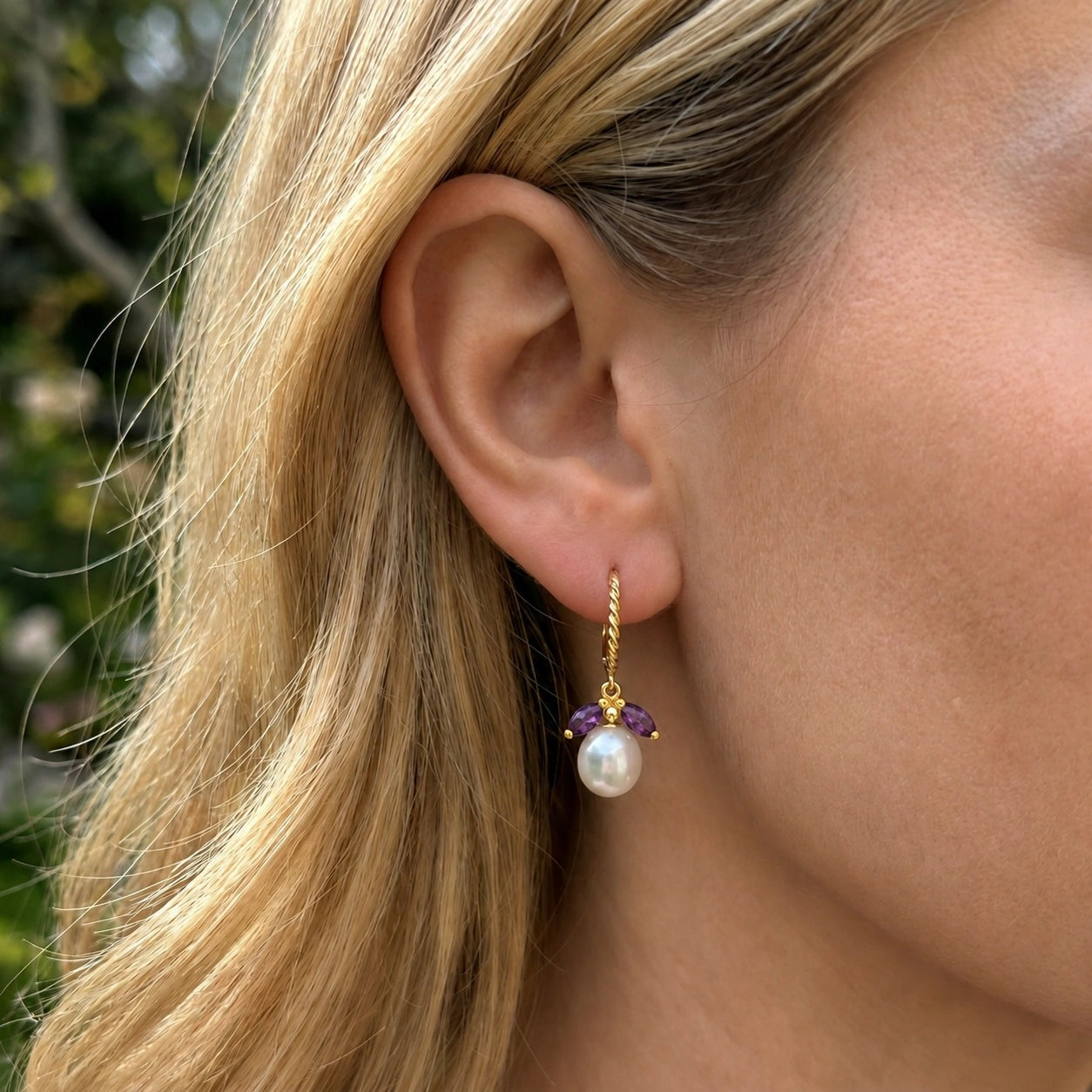 Yellow Gold Leverback Earrings Amethyst 10K — Argentina