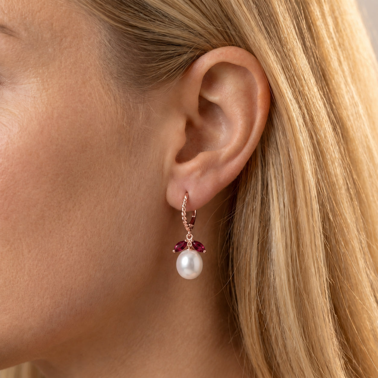 Rose Gold Leverback Earrings Ruby 10K — Argentina