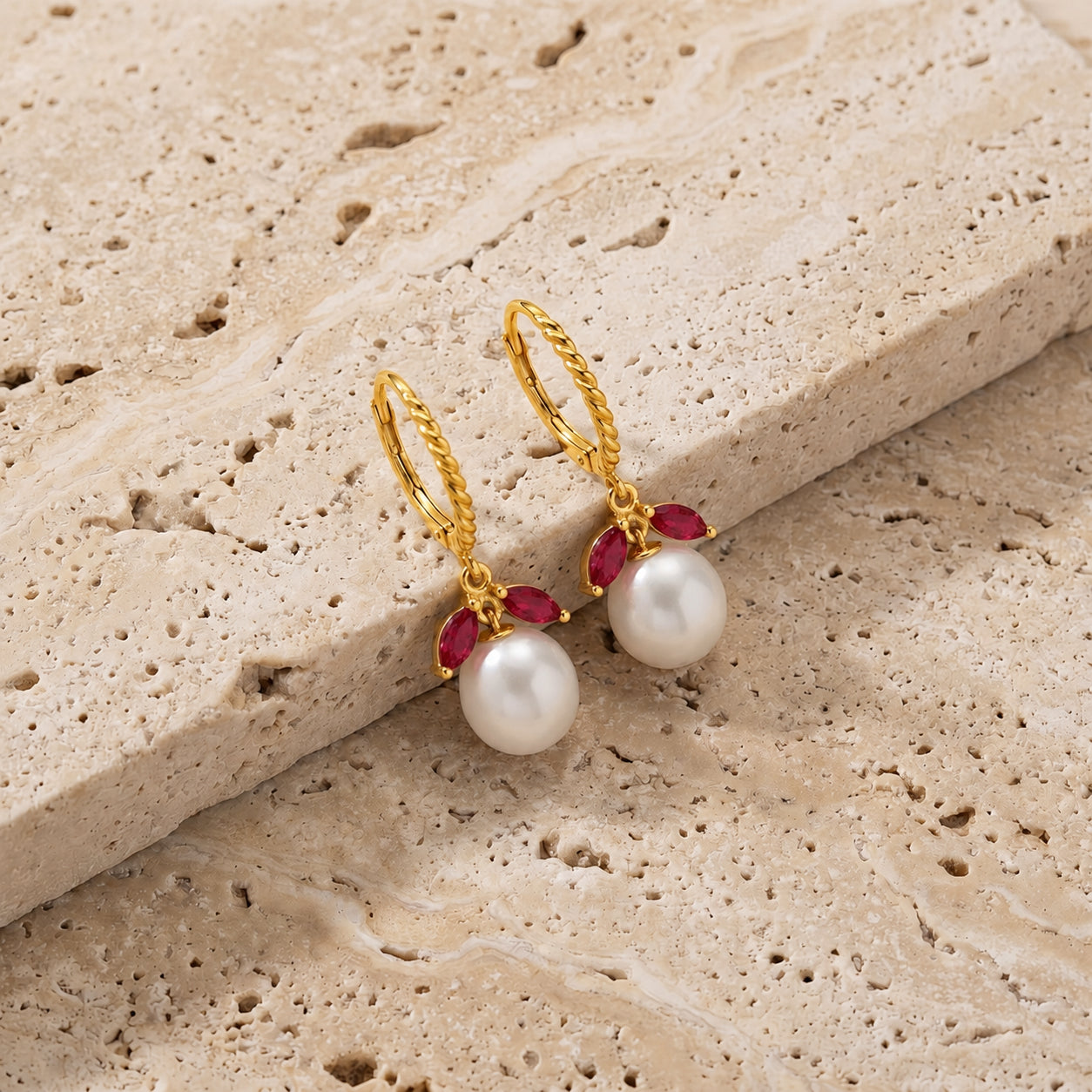 Yellow Gold Leverback Earrings Ruby 10K — Argentina