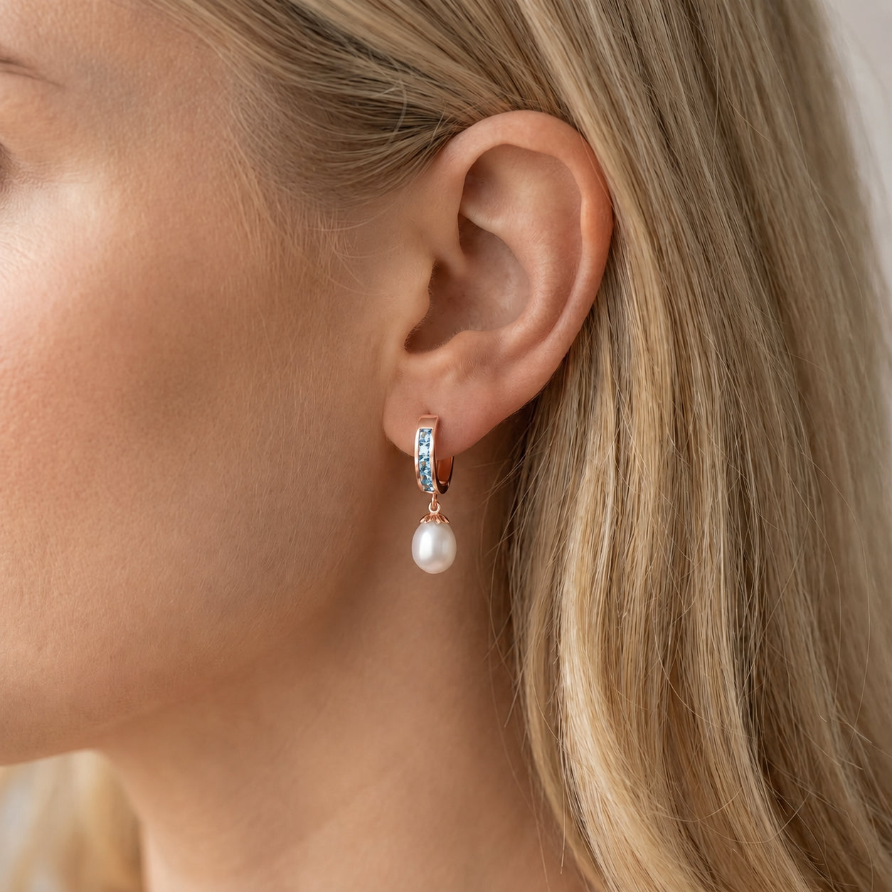 Rose Gold Bloom Earrings Sapphire 10K — Battistina