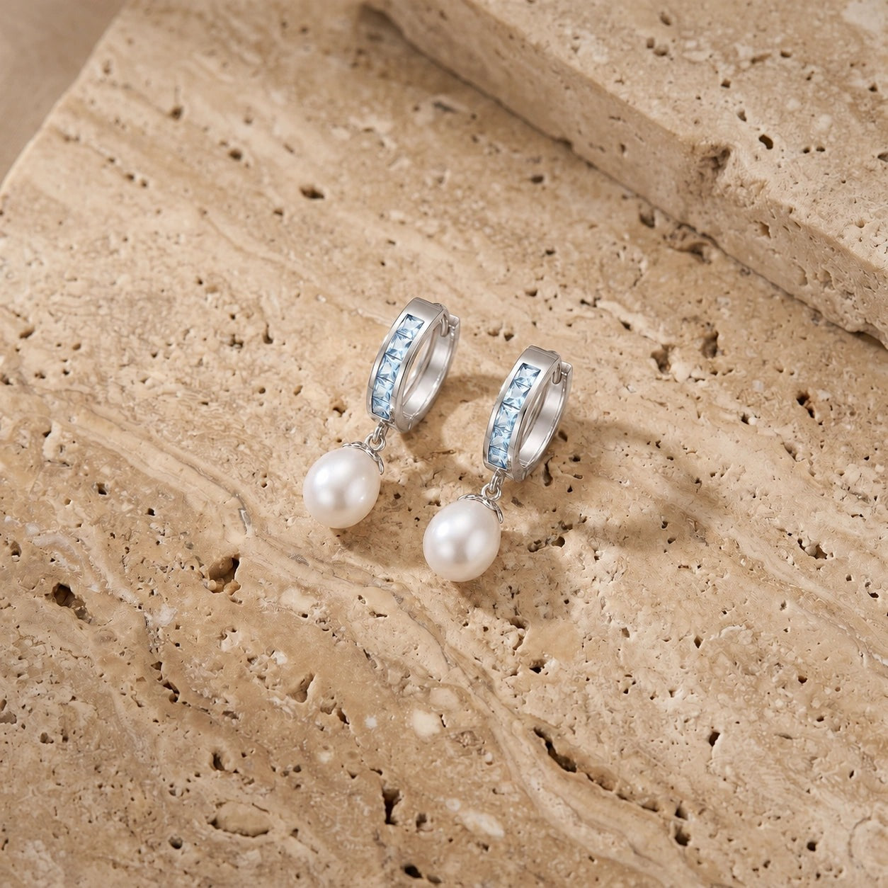 White Gold Bloom Earrings Aquamarine 10K — Battistina