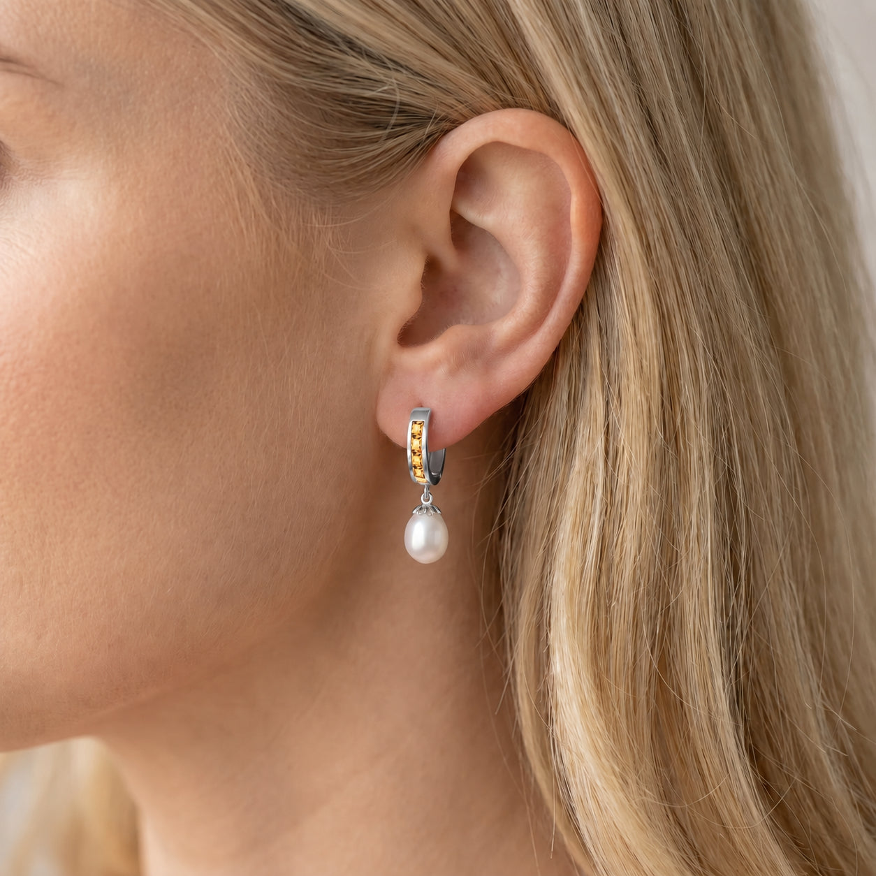 White Gold Bloom Earrings Aquamarine 10K — Battistina