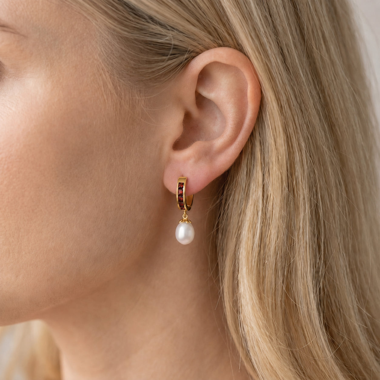 Yellow Gold Bloom Earrings Peridot 10K — Battistina