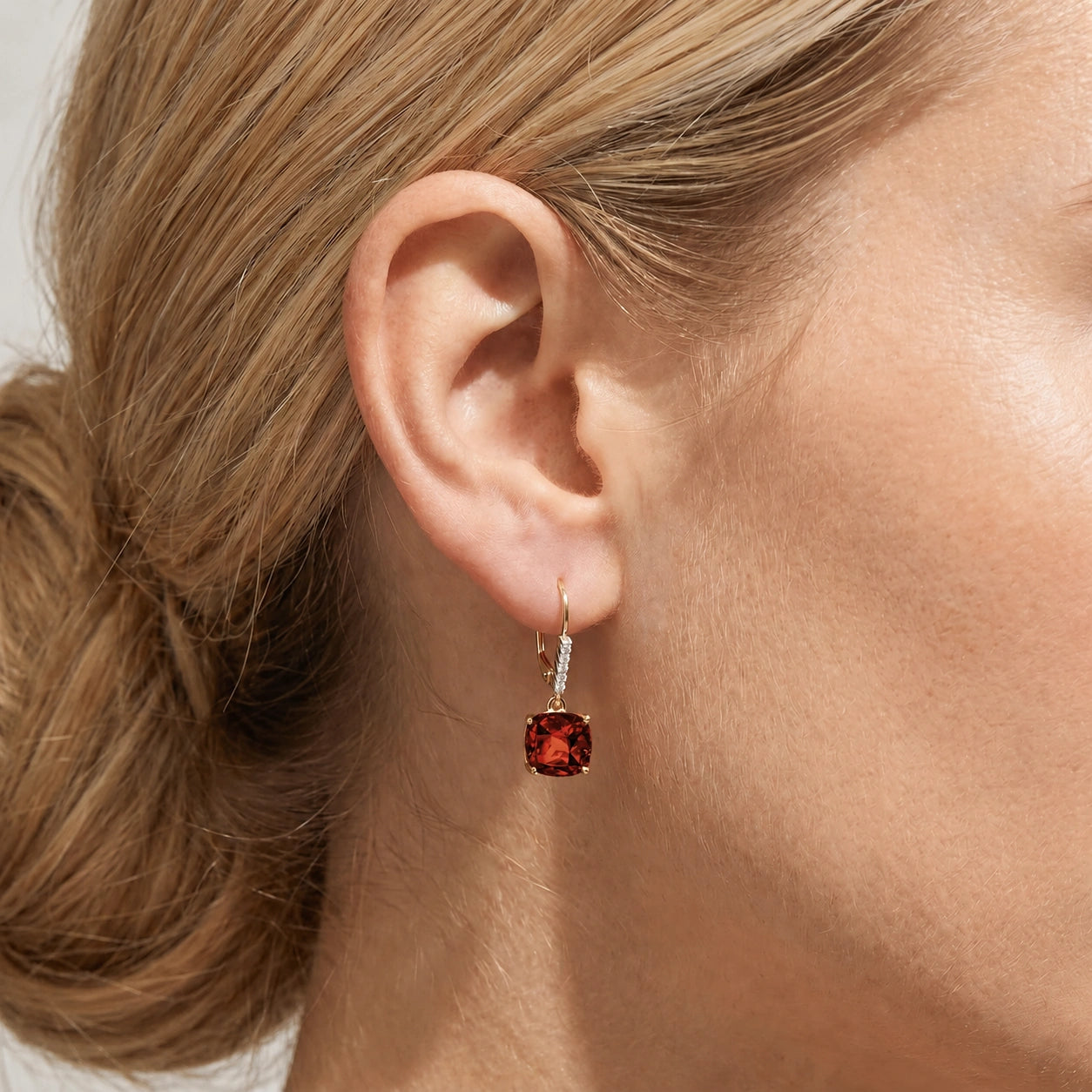 Yellow Gold Diamond & Garnet — Mariacassandra