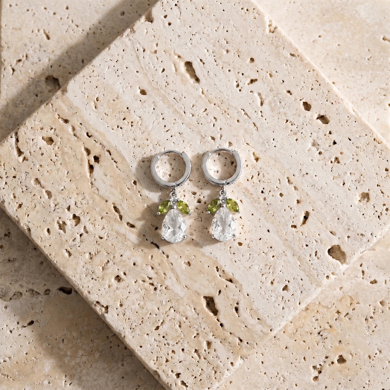 White Gold White Topaz & Peridot — Mariacecilia