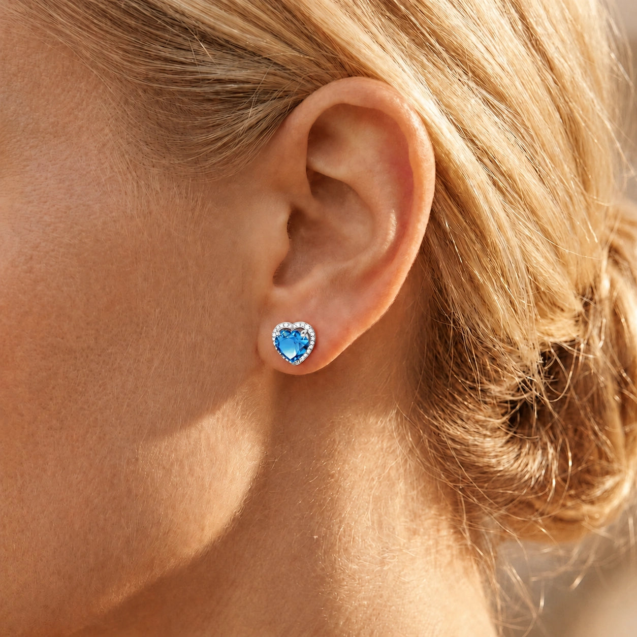 White Gold Earrings Blue Topaz 10K — Clelia