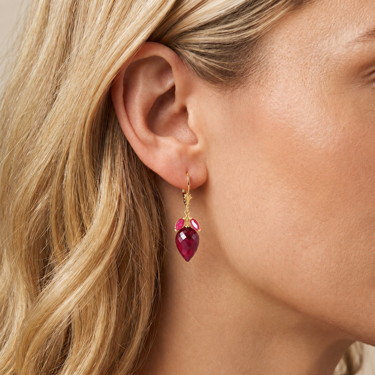 Yellow Gold Earrings Ruby 10K — Ornella