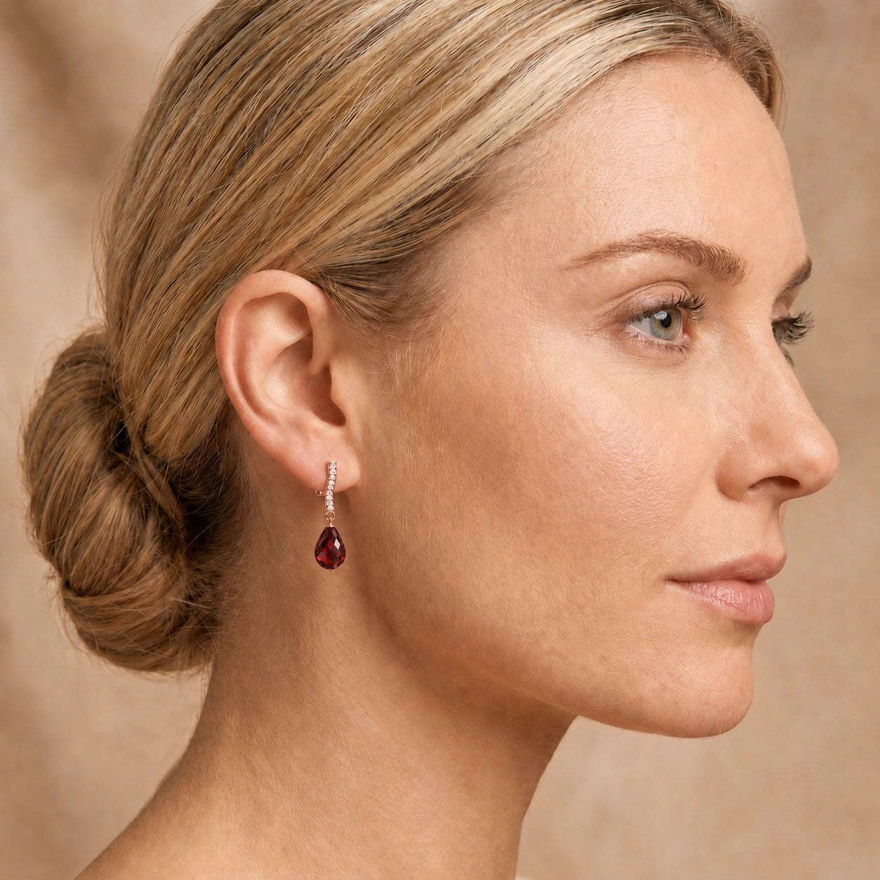Rose Gold Earrings Garnet 10K — Dorotea