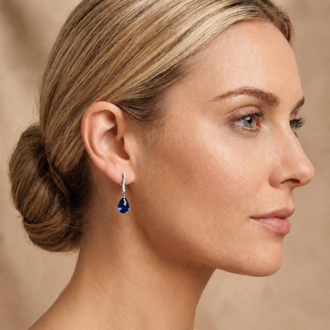 White Gold Earrings Sapphire 10K — Dorotea