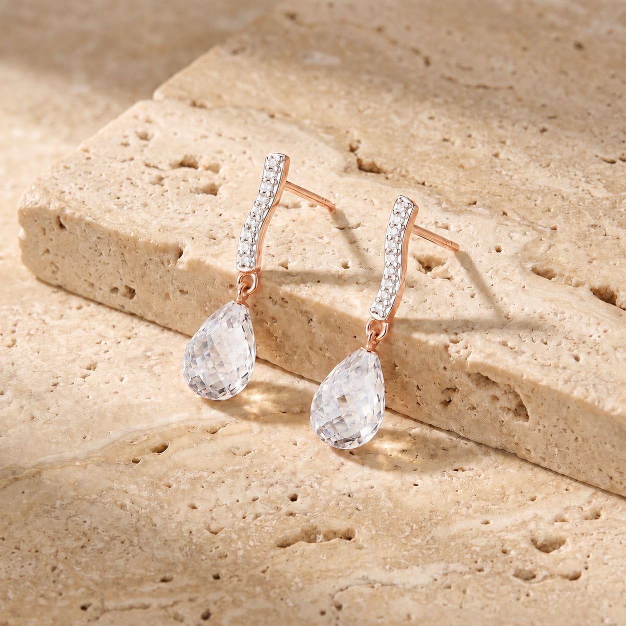Rose Gold Earrings Emerald 10K — Dorotea