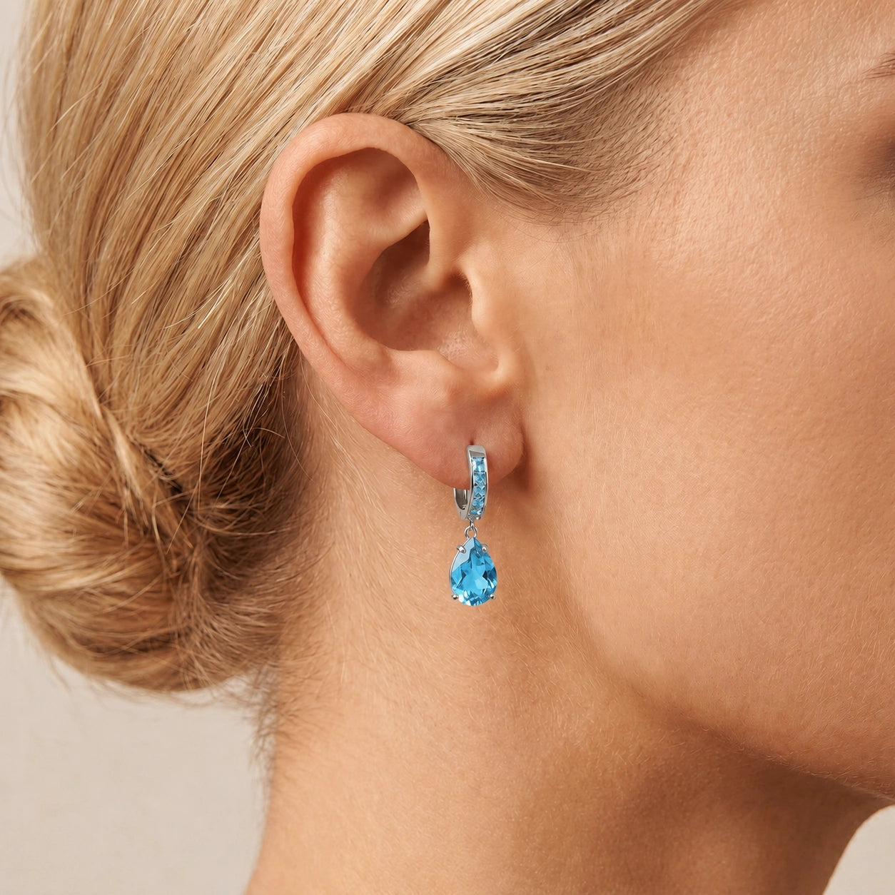 White Gold Blue Topaz — Mariaclementina
