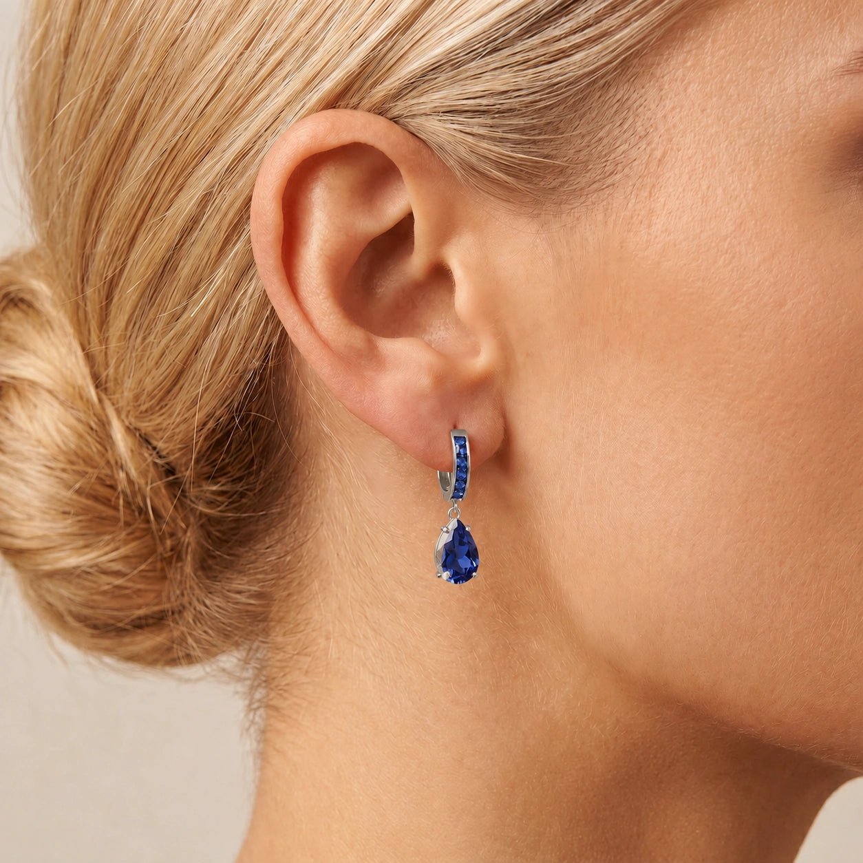 White Gold Sapphire — Mariaclementina