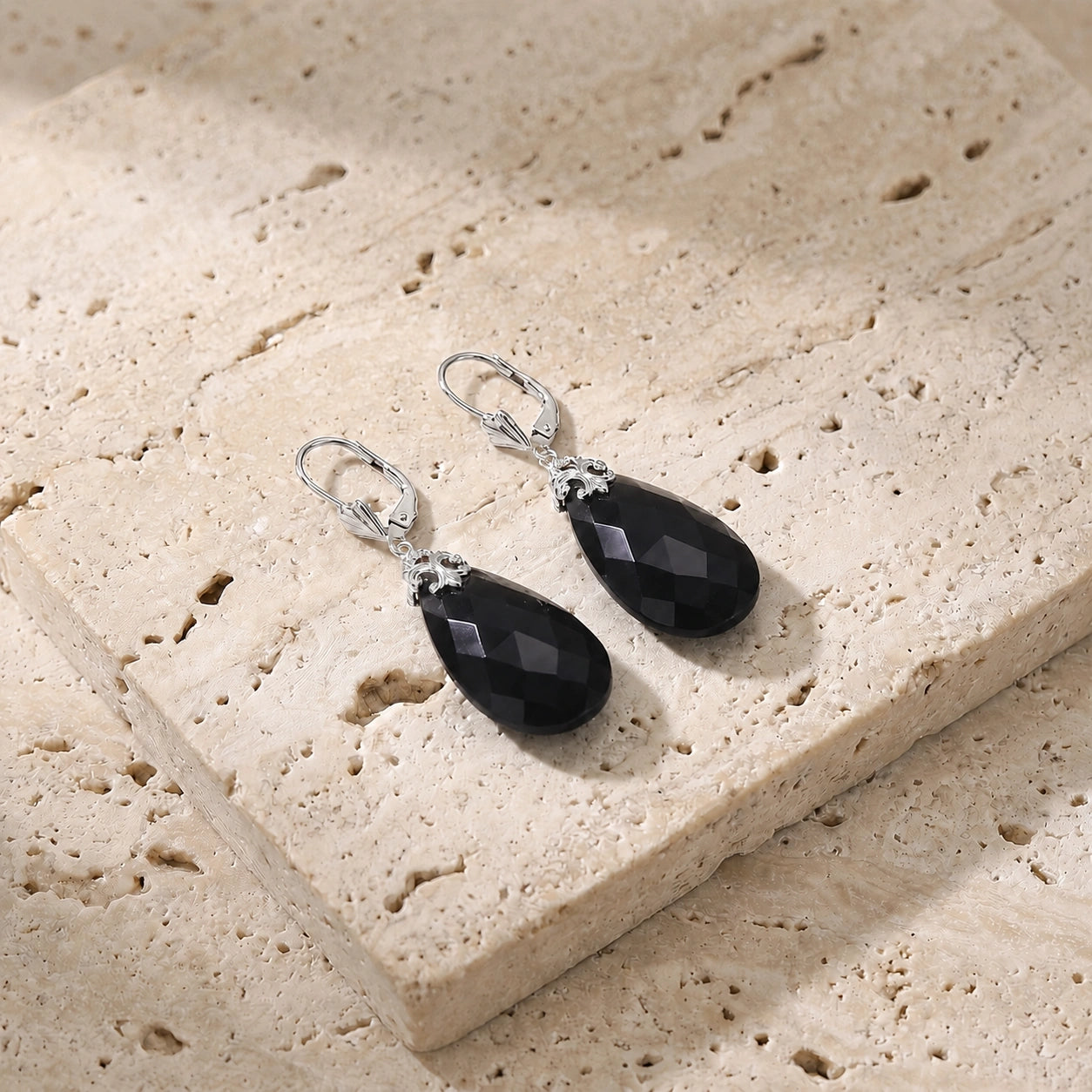 White Gold Black Onyx — Mariacolomba