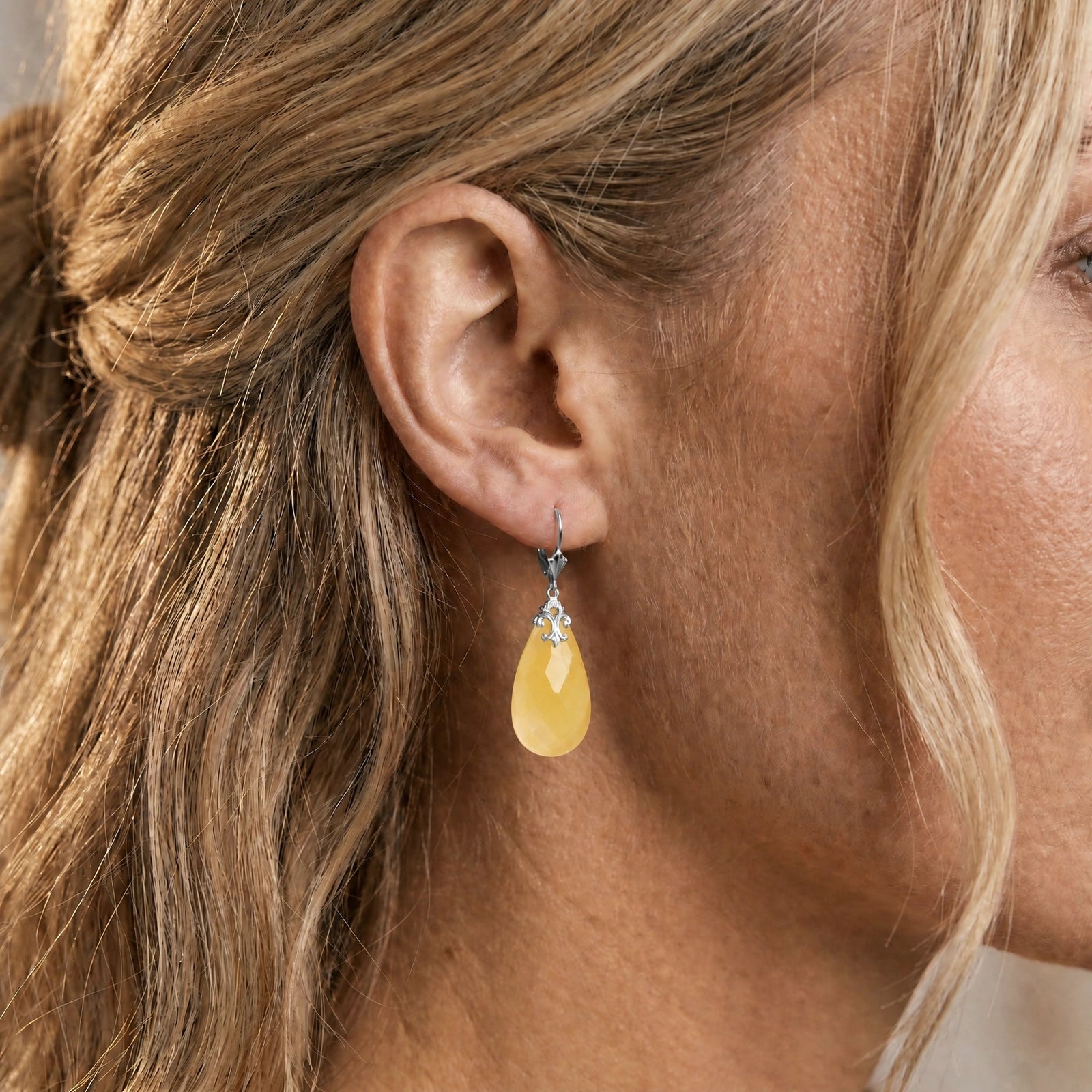 White Gold Yellow Onyx — Mariacolomba