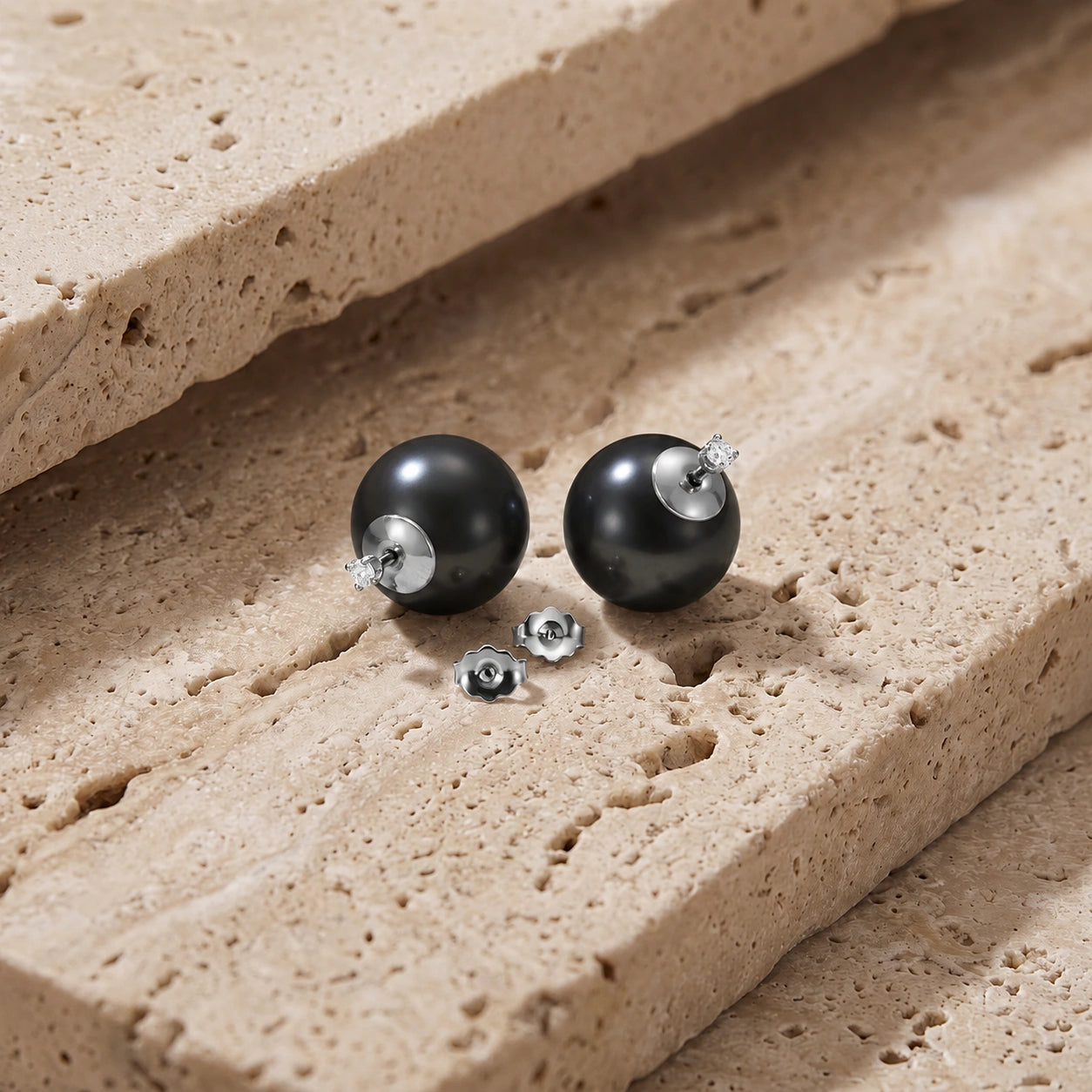 White Gold Modern Stud Earrings Pearl 10K — Natalina