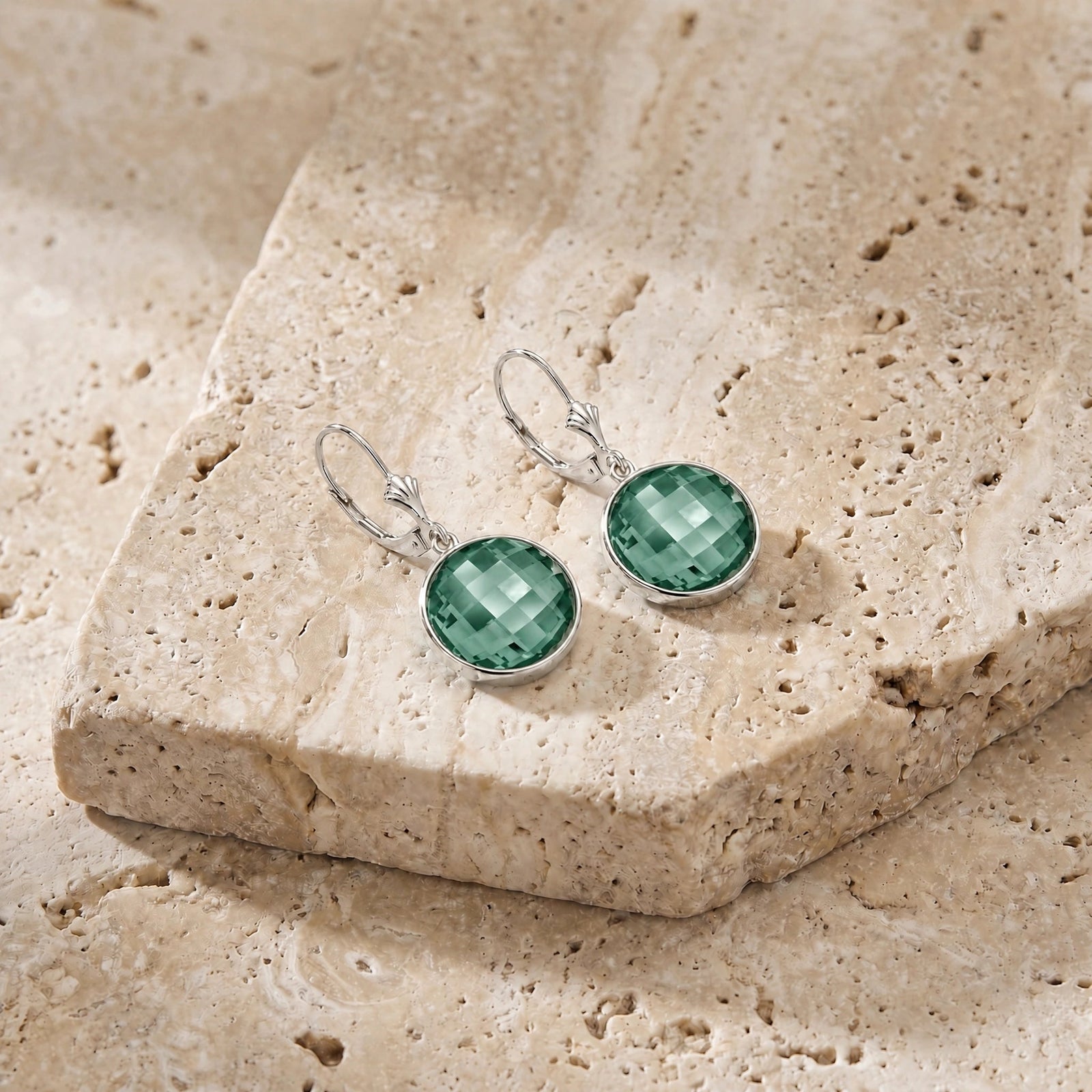 White Gold Earrings Emerald 10K — Elisa