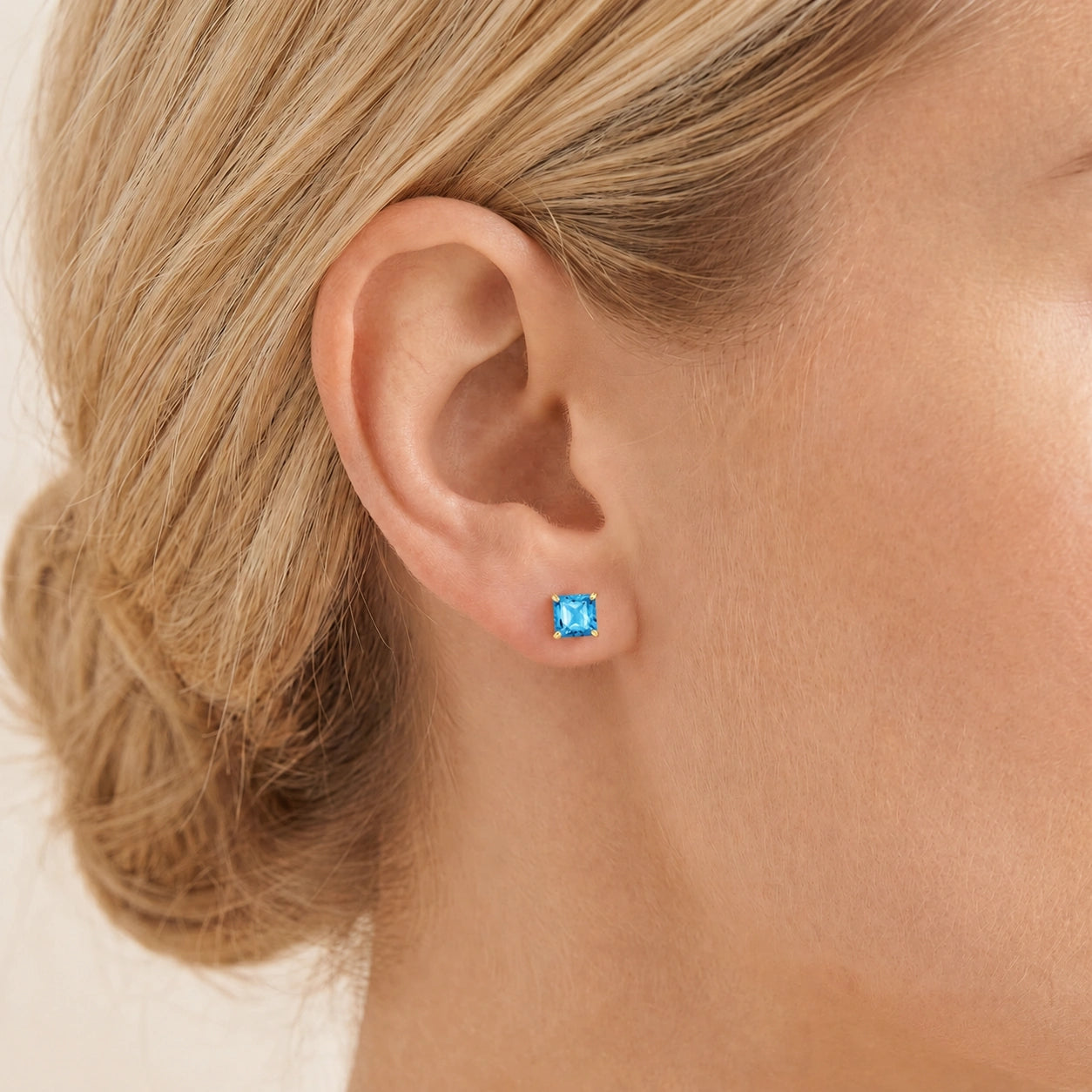 Yellow Gold Blue Topaz — Mariacunegonda