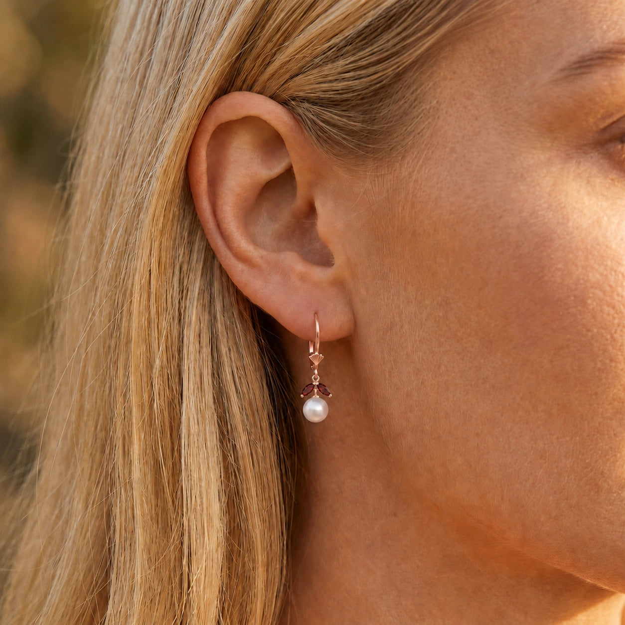 Rose Gold Petal Earrings Pearl 10K — Daniela