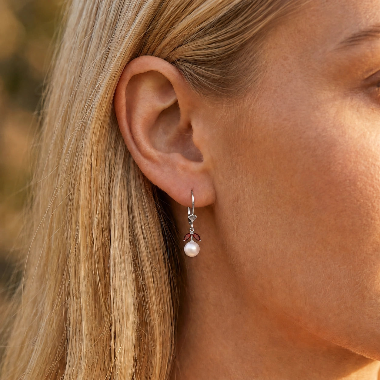 White Gold Petal Earrings Pearl 10K — Daniela