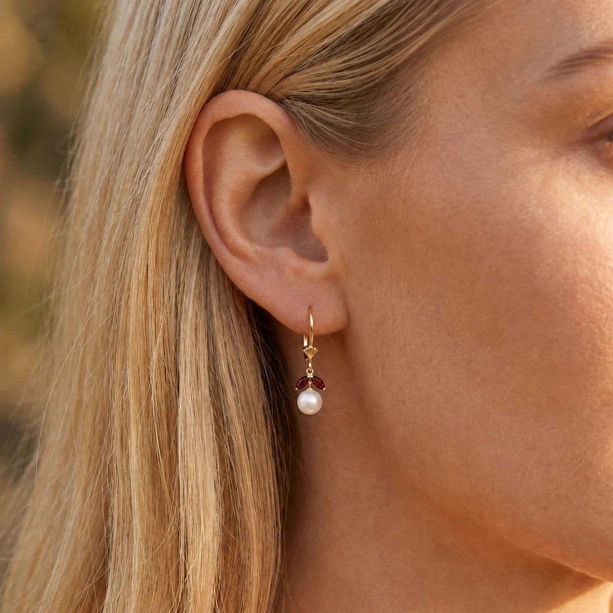 Yellow Gold Petal Earrings Pearl 10K — Daniela