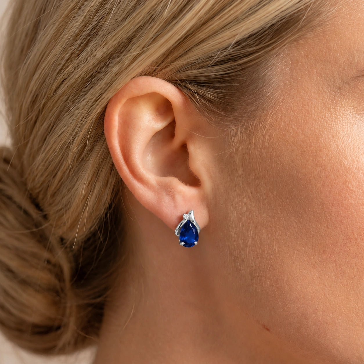White Gold Belle Stud Earrings Sapphire 10K — Elide