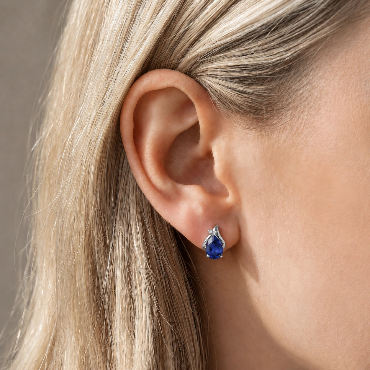 White Gold Belle Stud Earrings Sapphire 10K — Elide