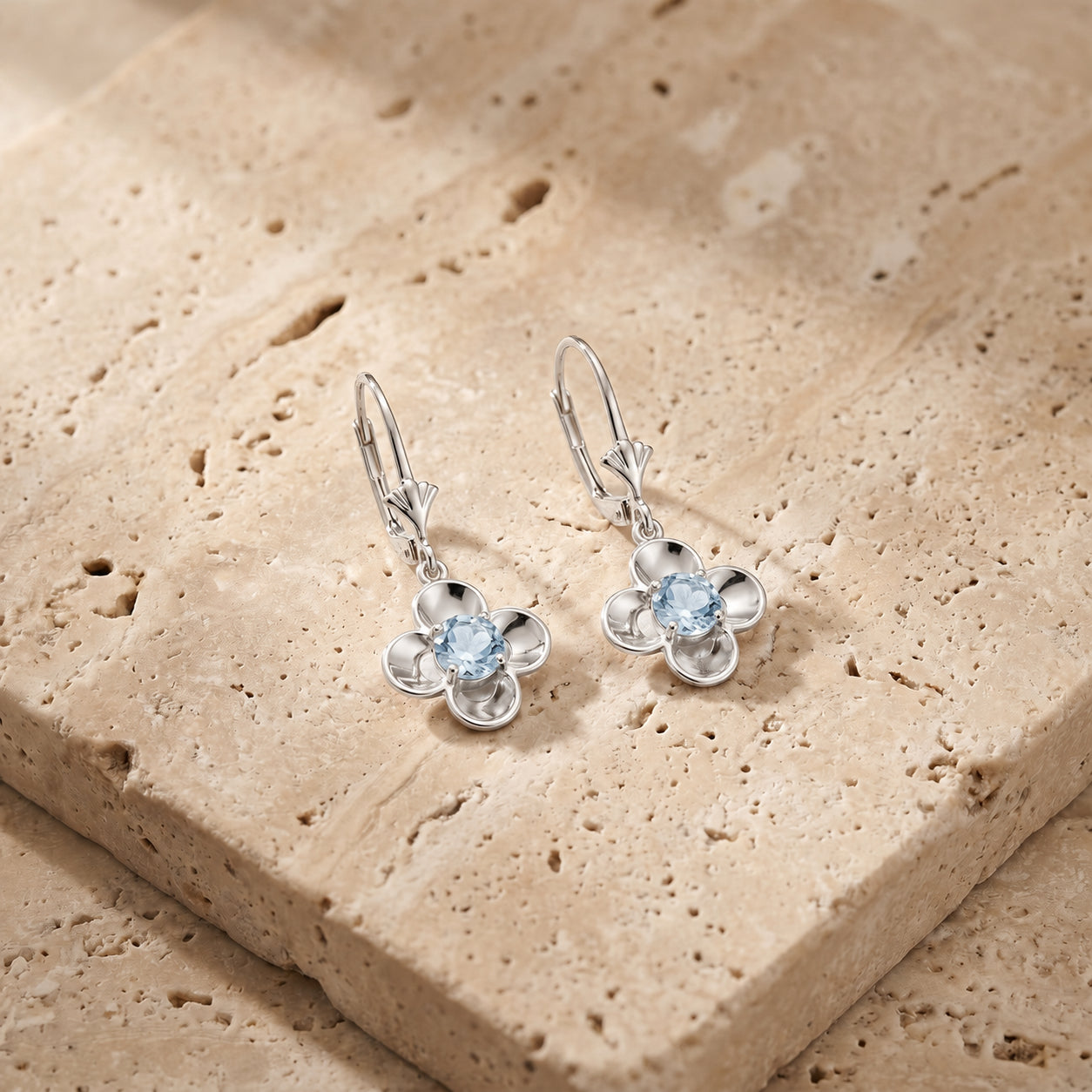 White Gold Belle Earrings Blue Topaz 10K — Diamante