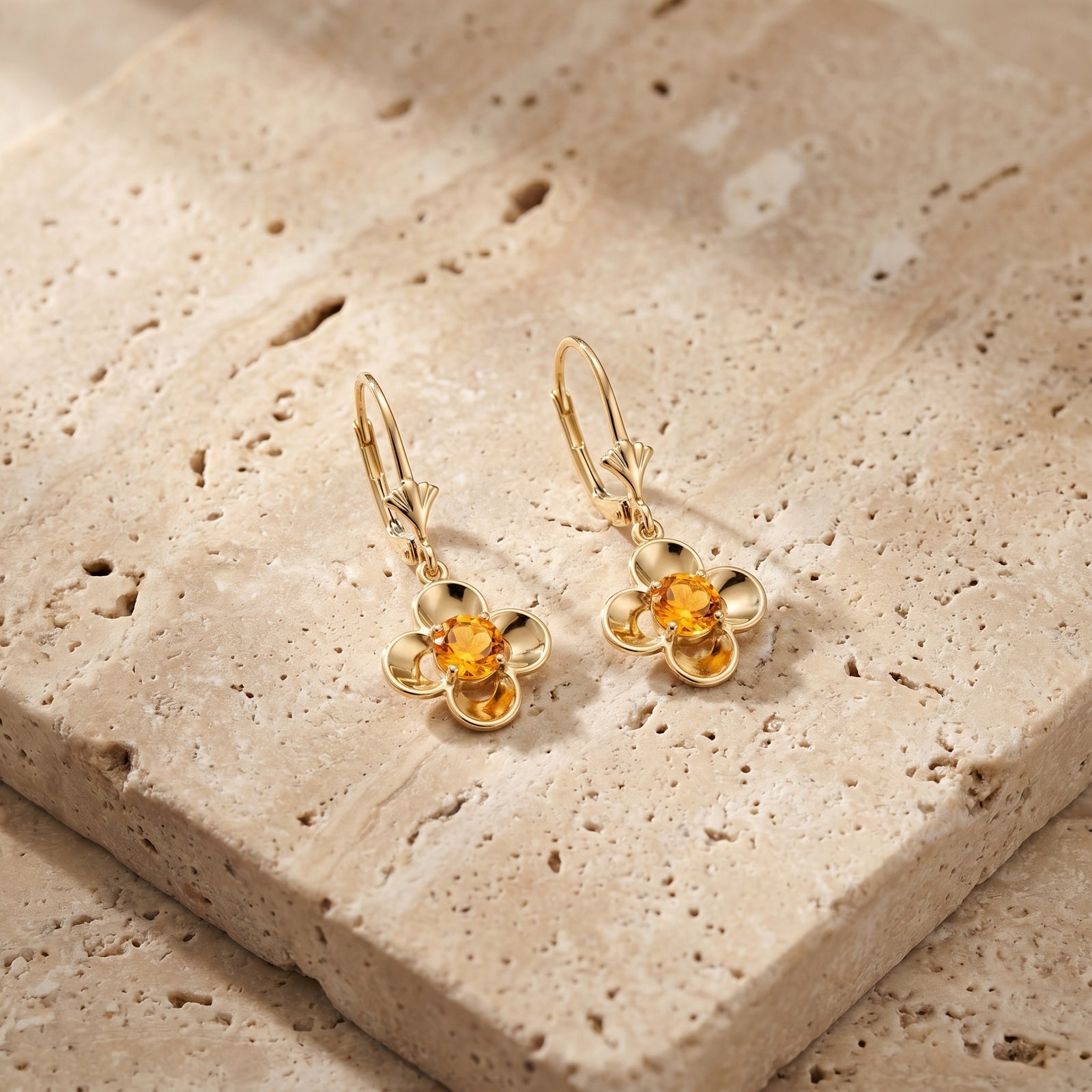 Yellow Gold Belle Earrings Peridot 10K — Diamante