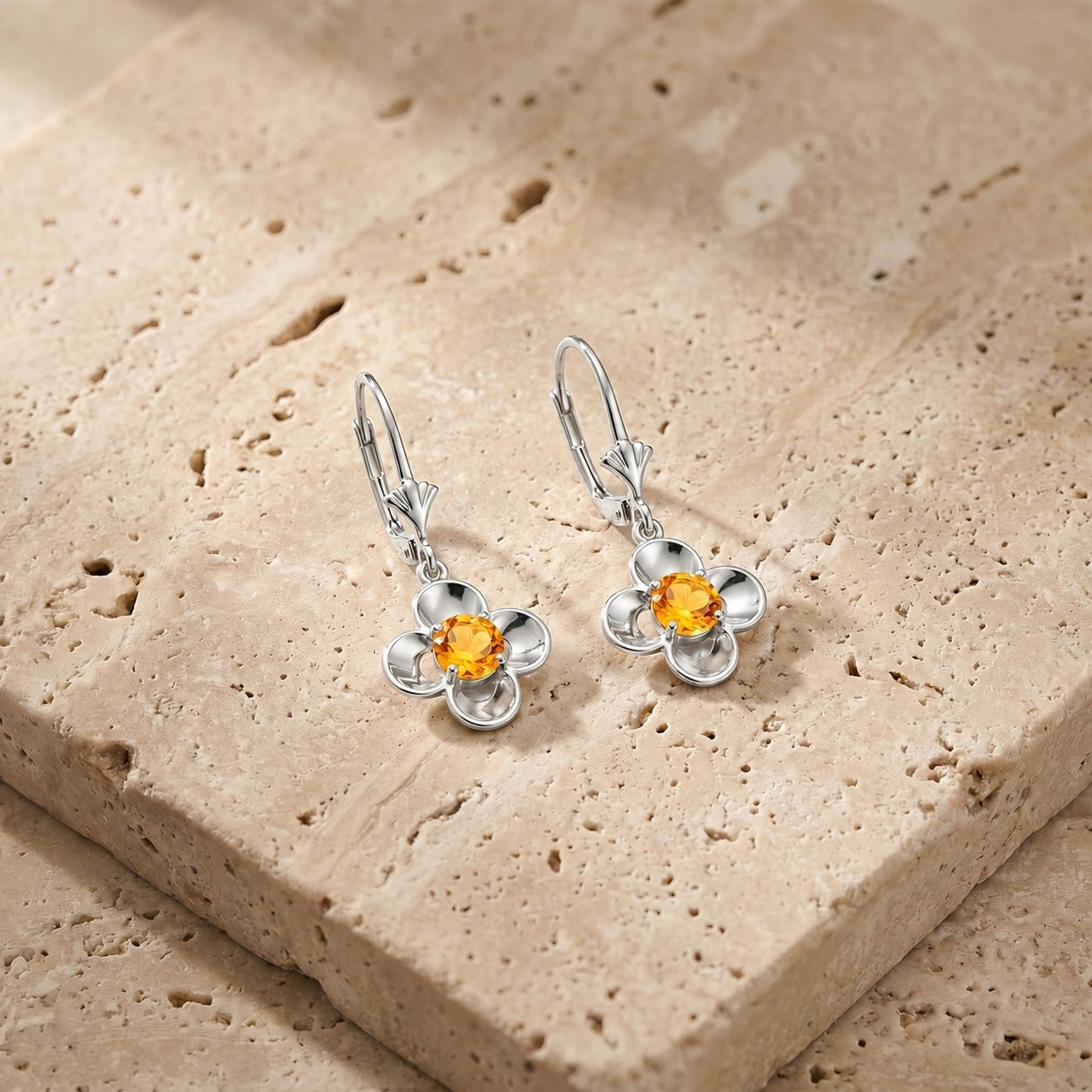 White Gold Belle Earrings Citrine 10K — Diamante