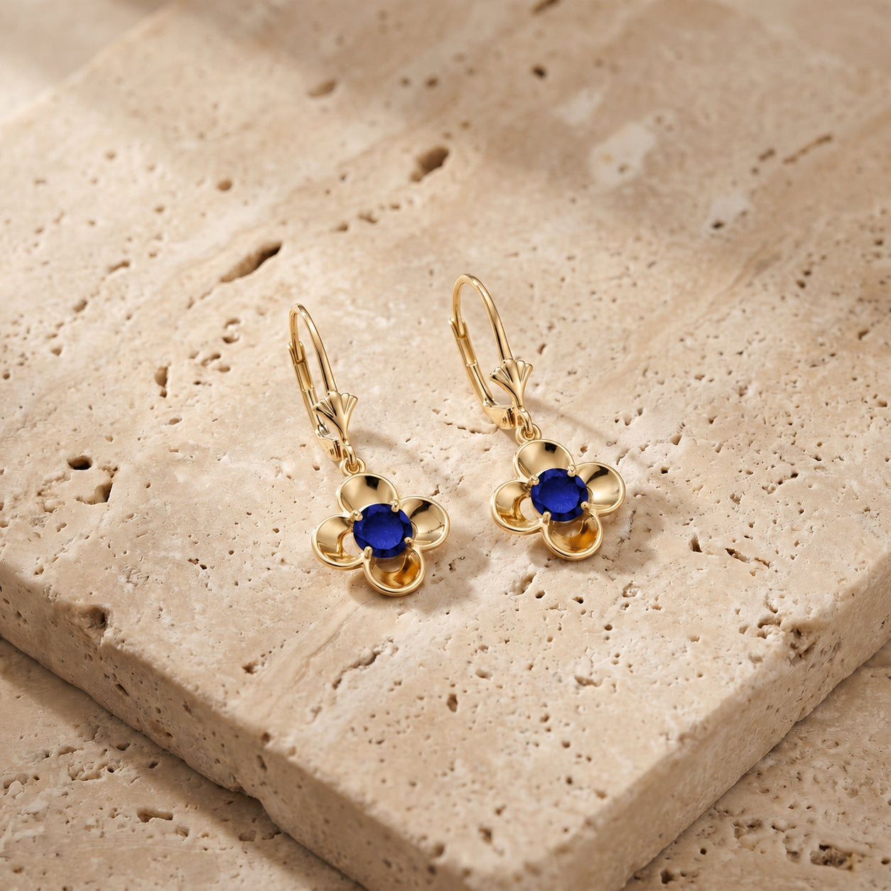 Yellow Gold Belle Earrings Aquamarine 10K — Diamante