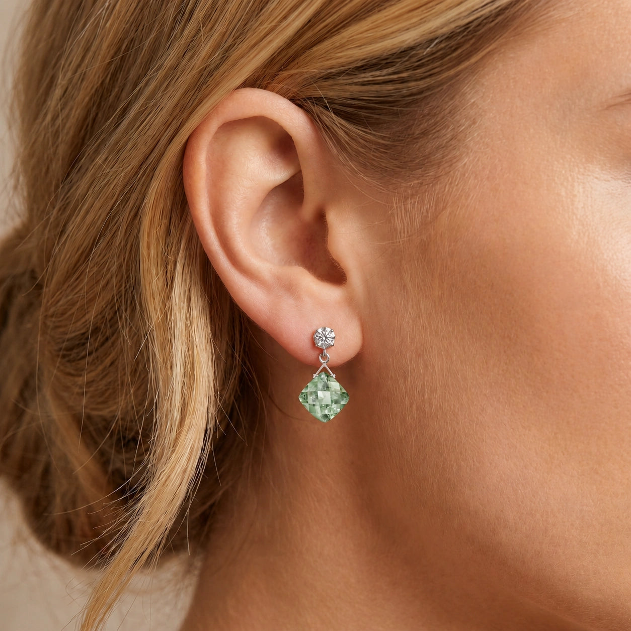 White Gold Diamond & Green Amethyst — Mariadelia