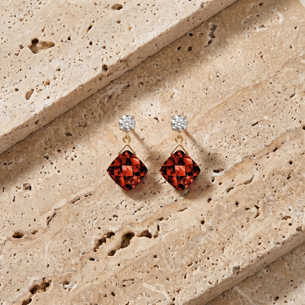 Yellow Gold Garnet & Diamond — Mariadelia